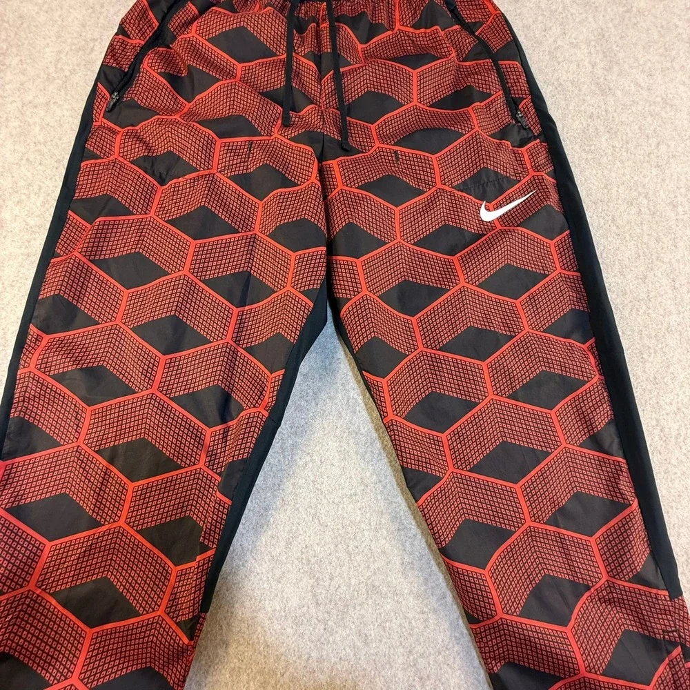 Nike Shield Mens Small Geometric 3D Cube Print Running Pants Red Black‎ Joggers